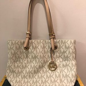 Michael kors handbag